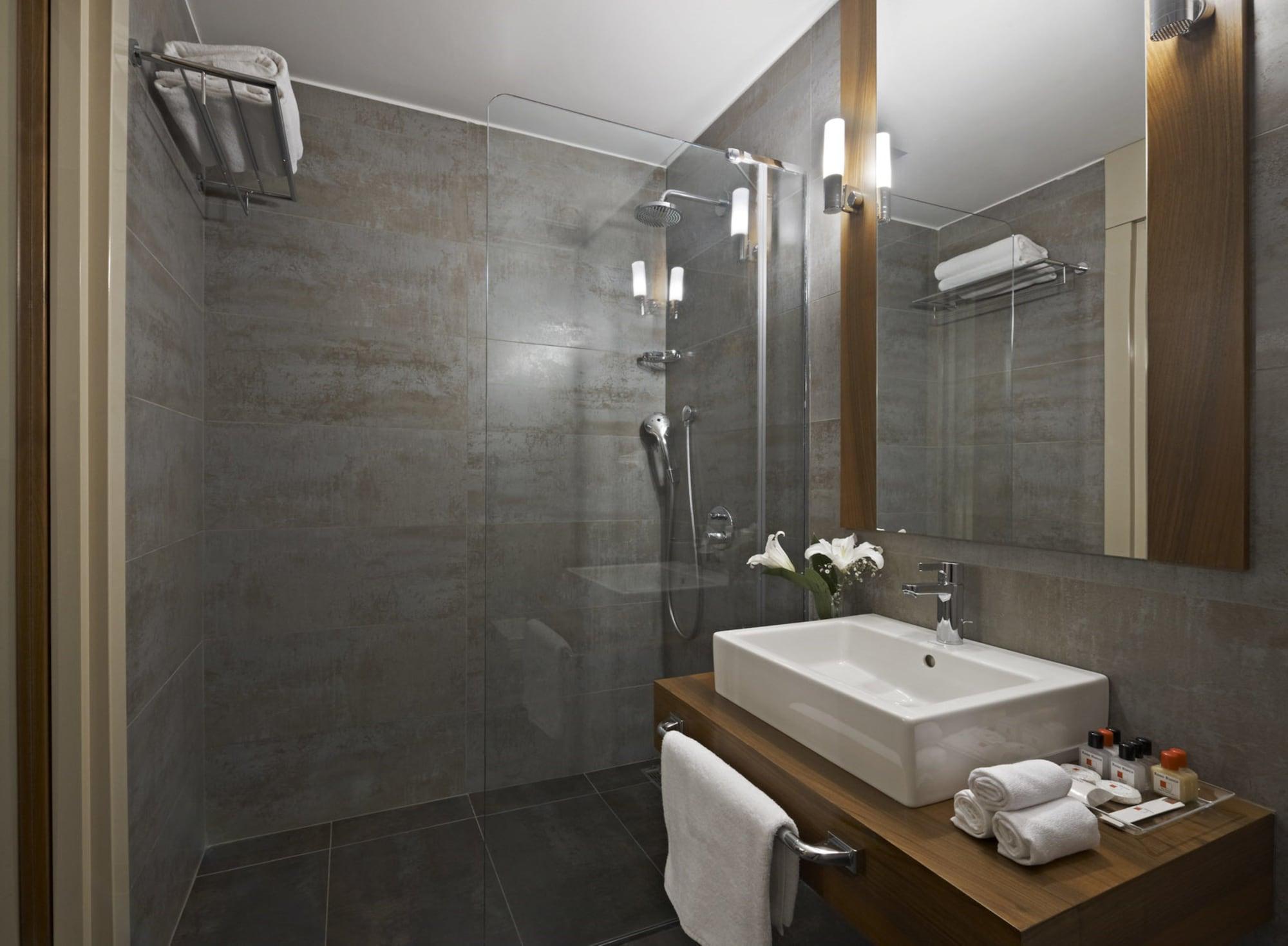 Four Points Flex By Sheraton Istanbul Taksim Square Esterno foto