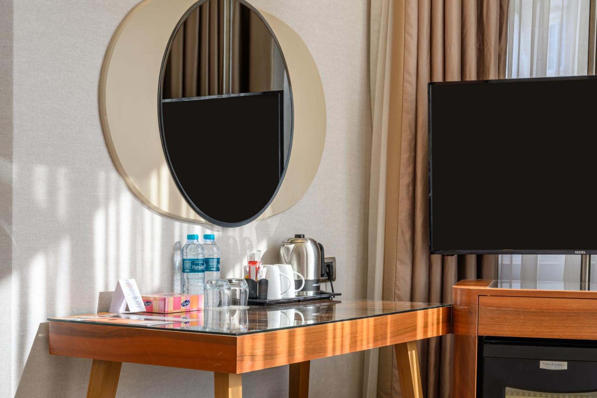 Four Points Flex By Sheraton Istanbul Taksim Square Esterno foto