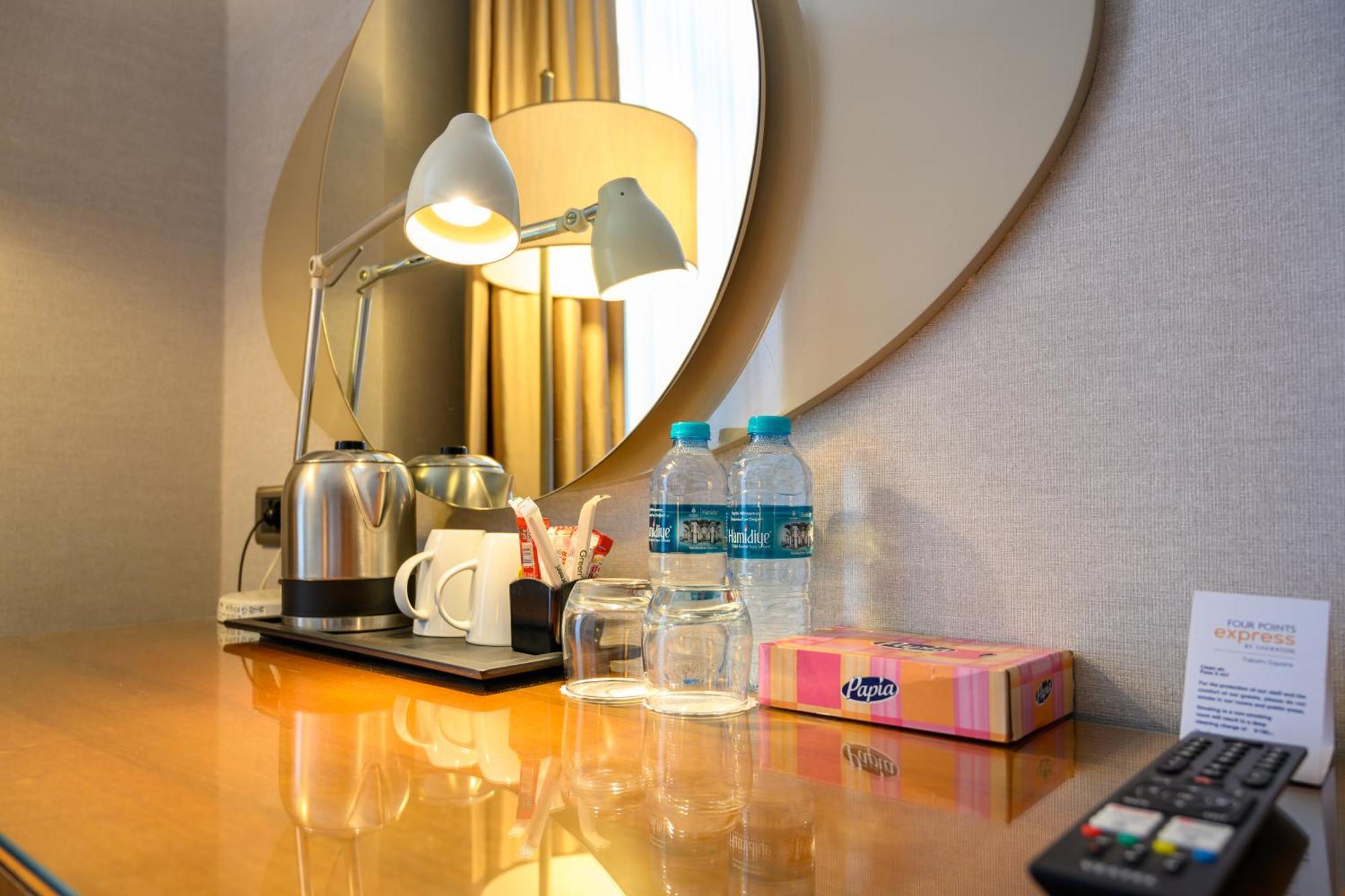 Four Points Flex By Sheraton Istanbul Taksim Square Esterno foto