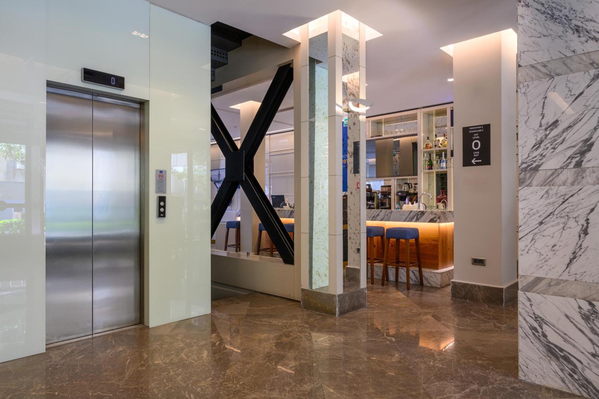 Four Points Flex By Sheraton Istanbul Taksim Square Esterno foto