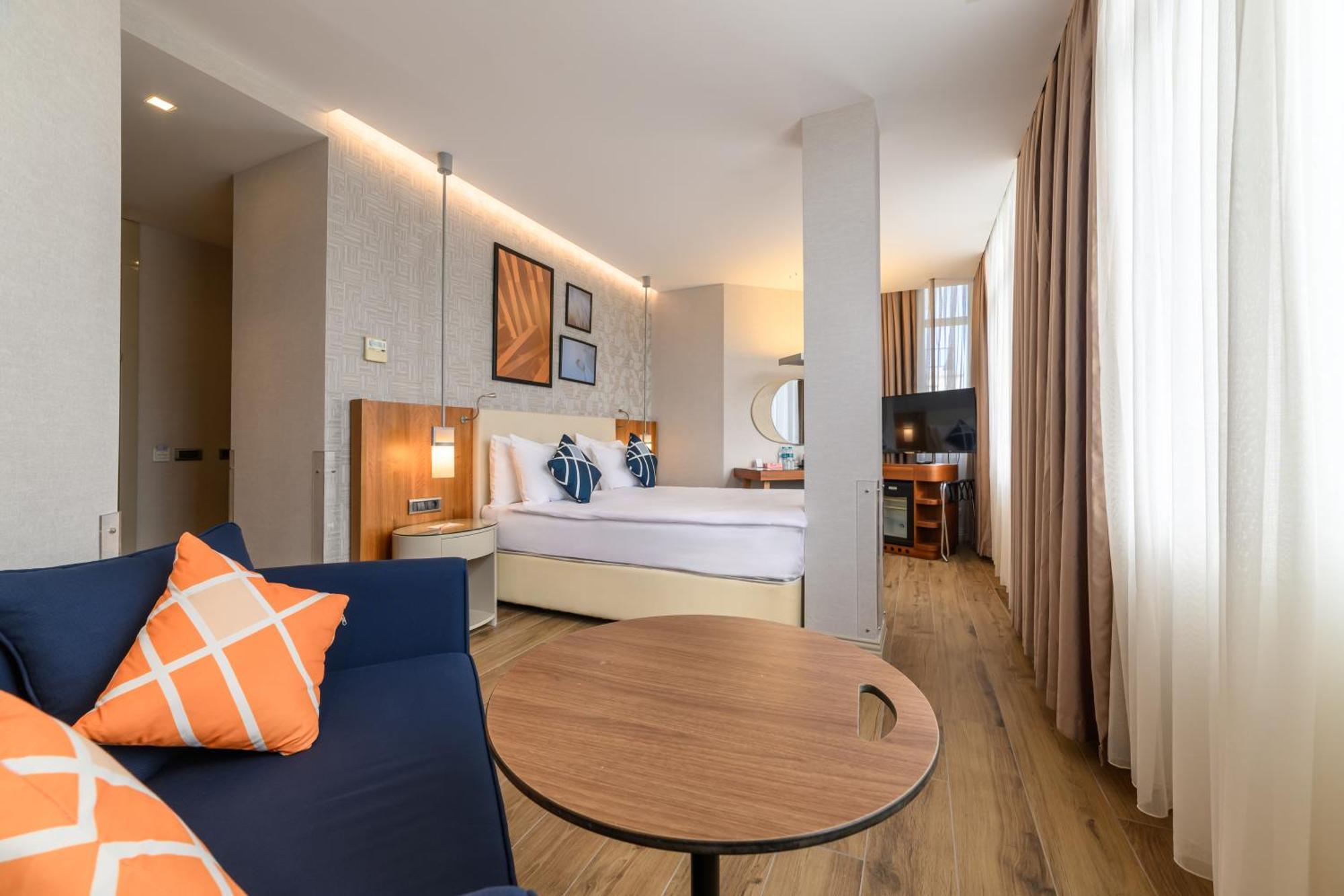 Four Points Flex By Sheraton Istanbul Taksim Square Esterno foto
