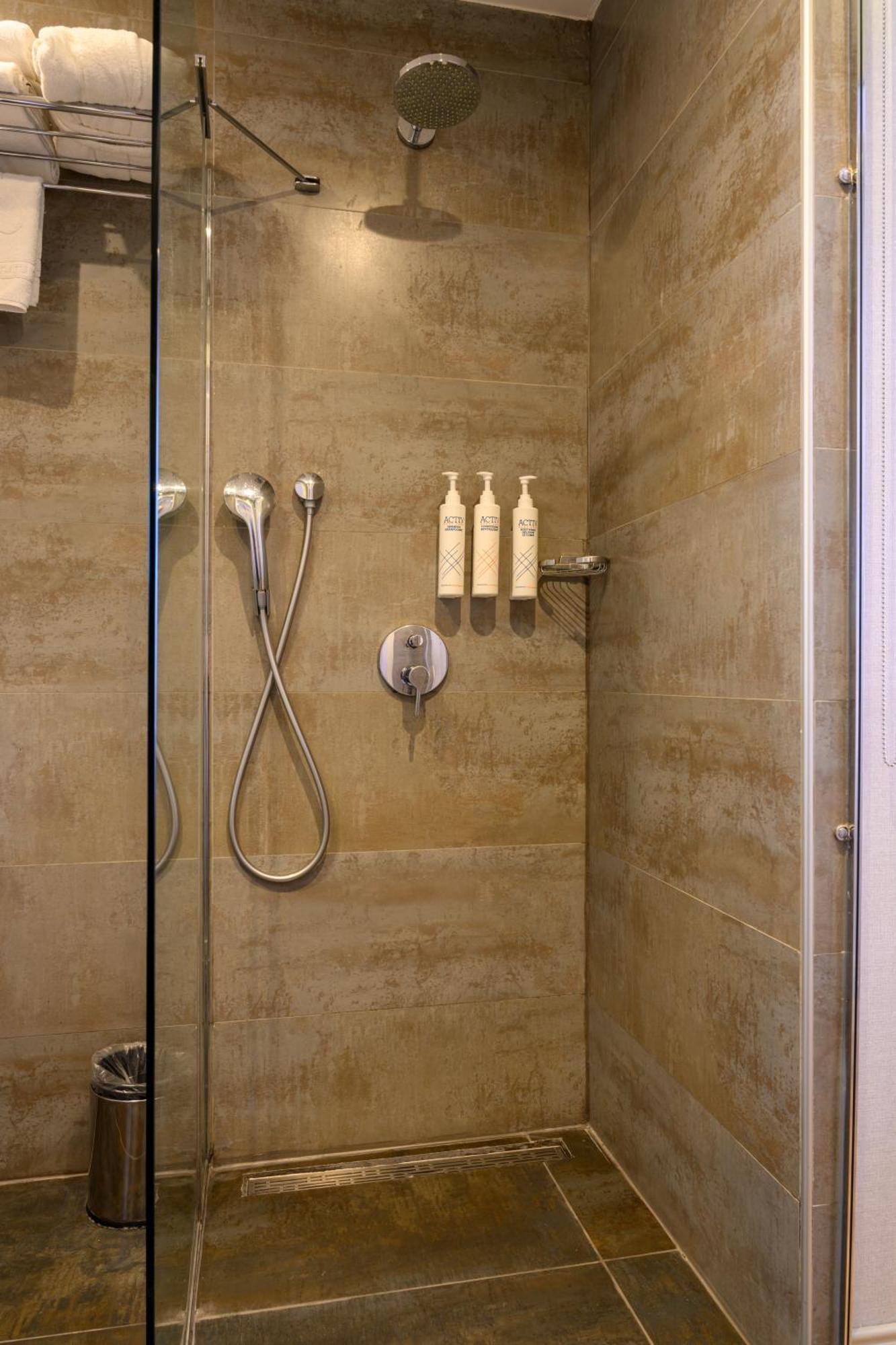 Four Points Flex By Sheraton Istanbul Taksim Square Esterno foto