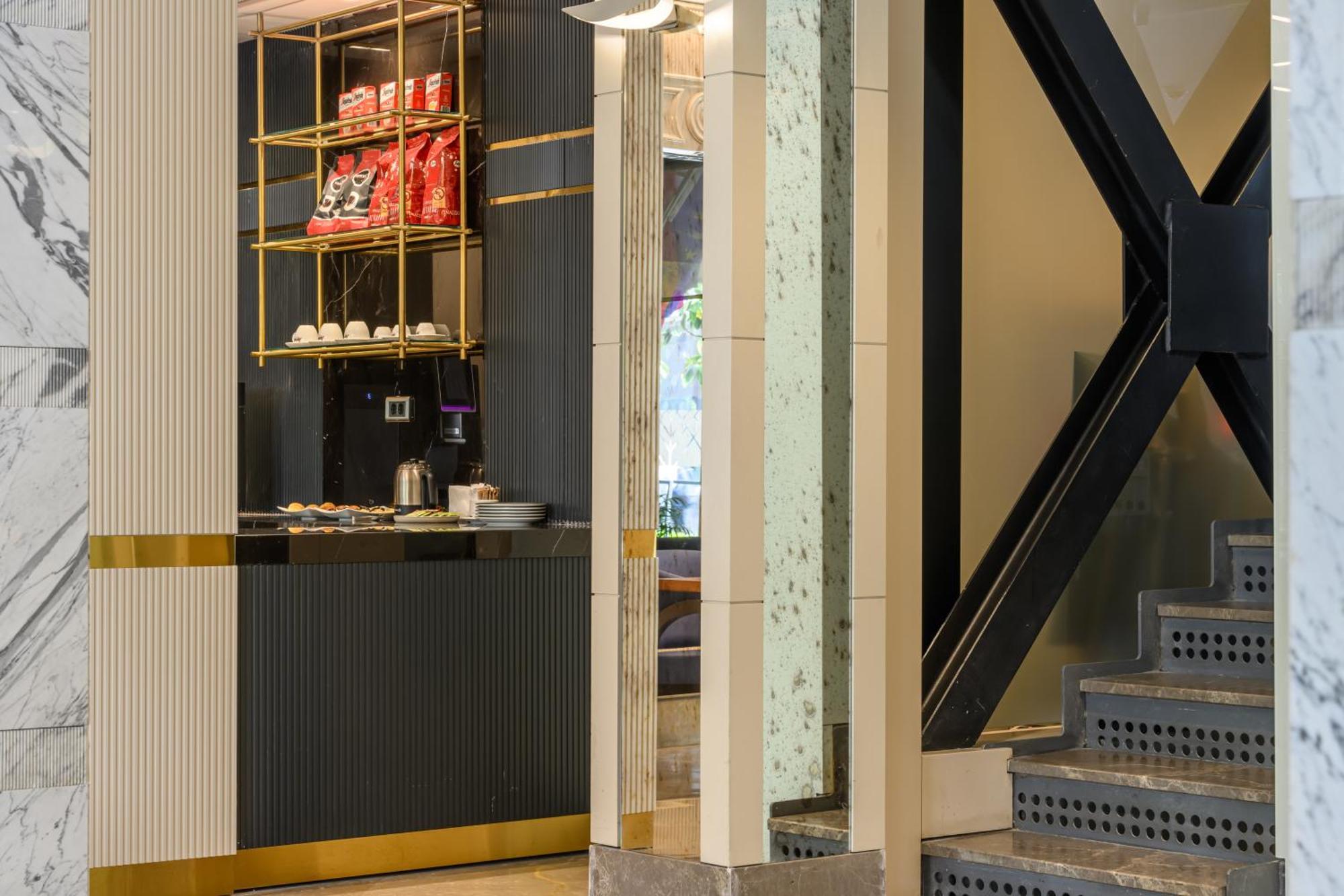 Four Points Flex By Sheraton Istanbul Taksim Square Esterno foto
