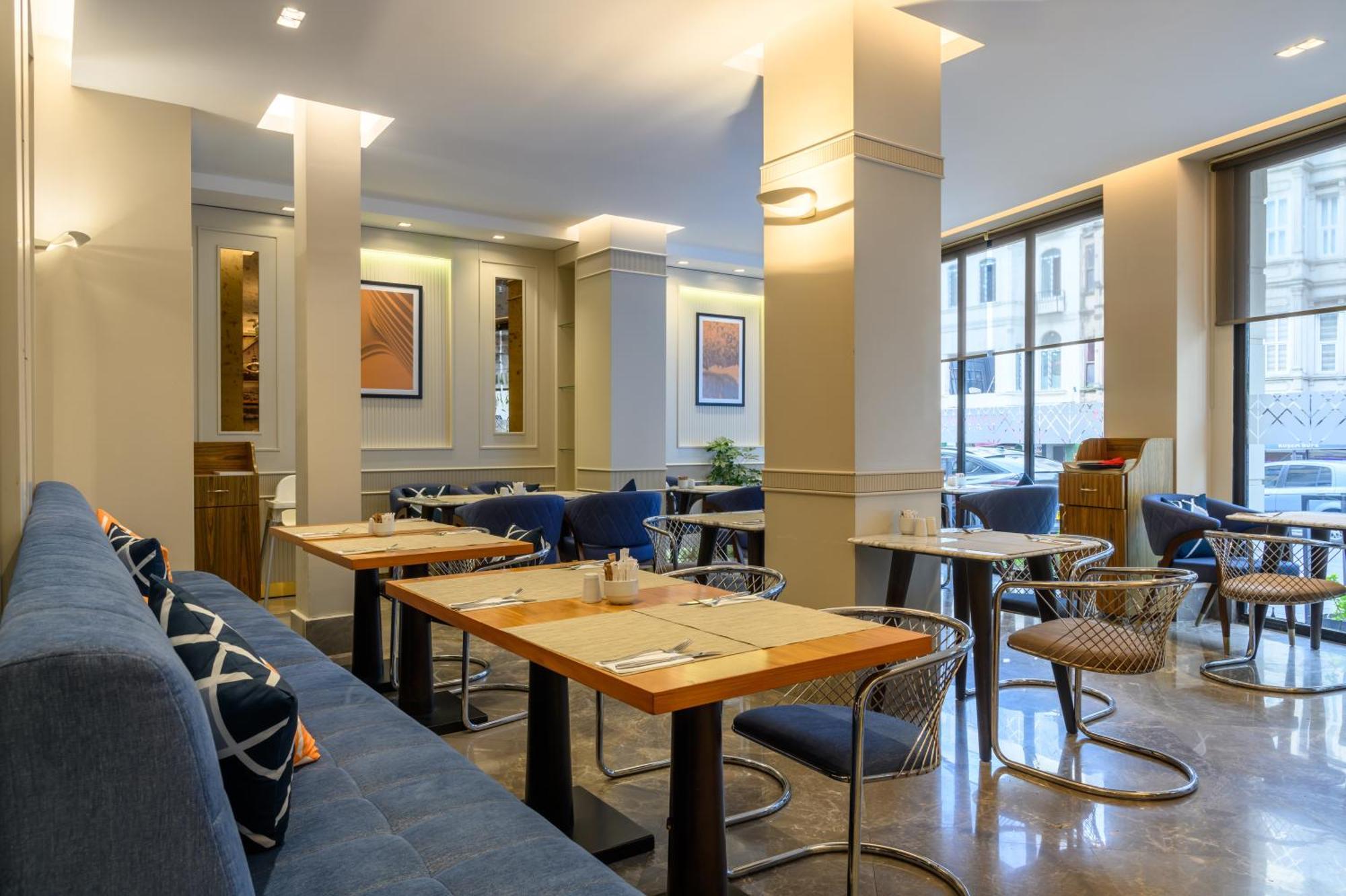 Four Points Flex By Sheraton Istanbul Taksim Square Esterno foto