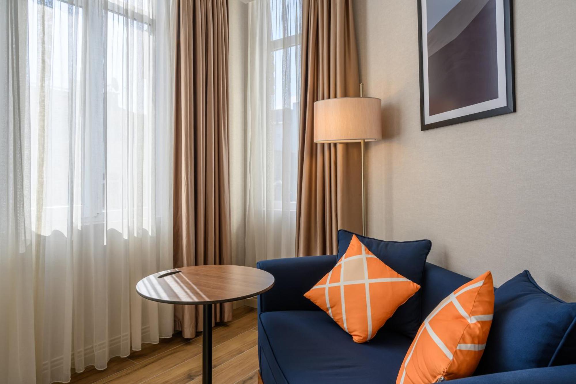 Four Points Flex By Sheraton Istanbul Taksim Square Esterno foto