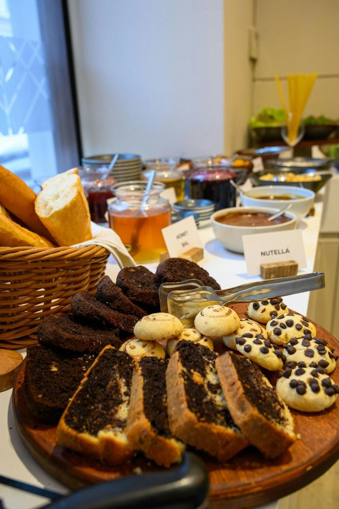 Four Points Flex By Sheraton Istanbul Taksim Square Esterno foto